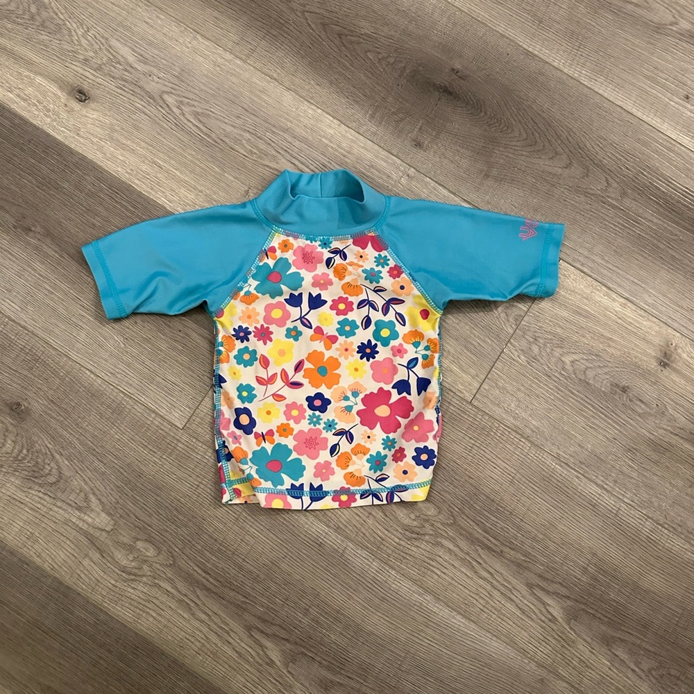 10/20$ UV SKINZ kids toddler floral rashguard swim top size 12-18 months